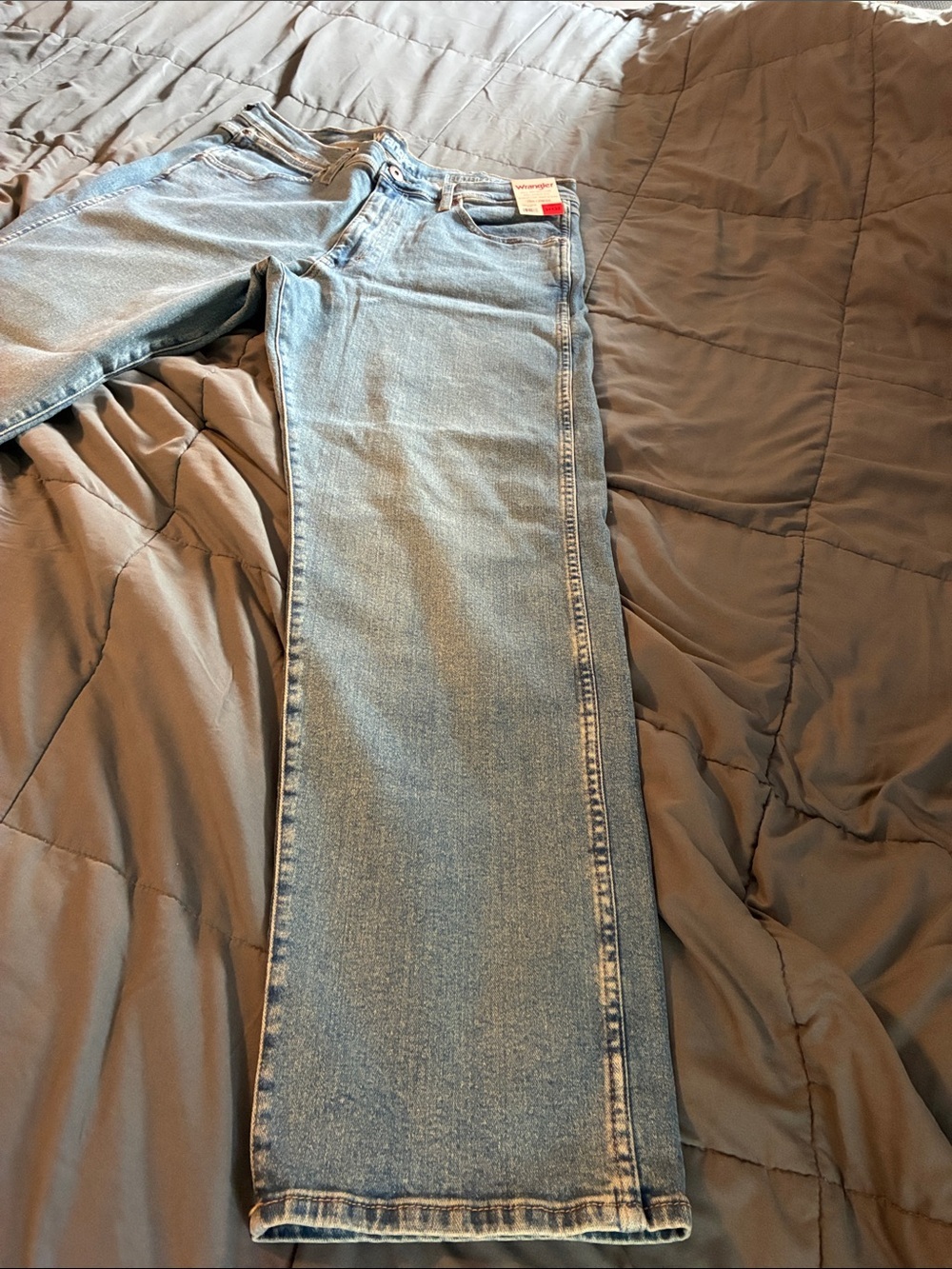 Wrangler Light Blue Straight Leg Jeans - Picture 4 of 8